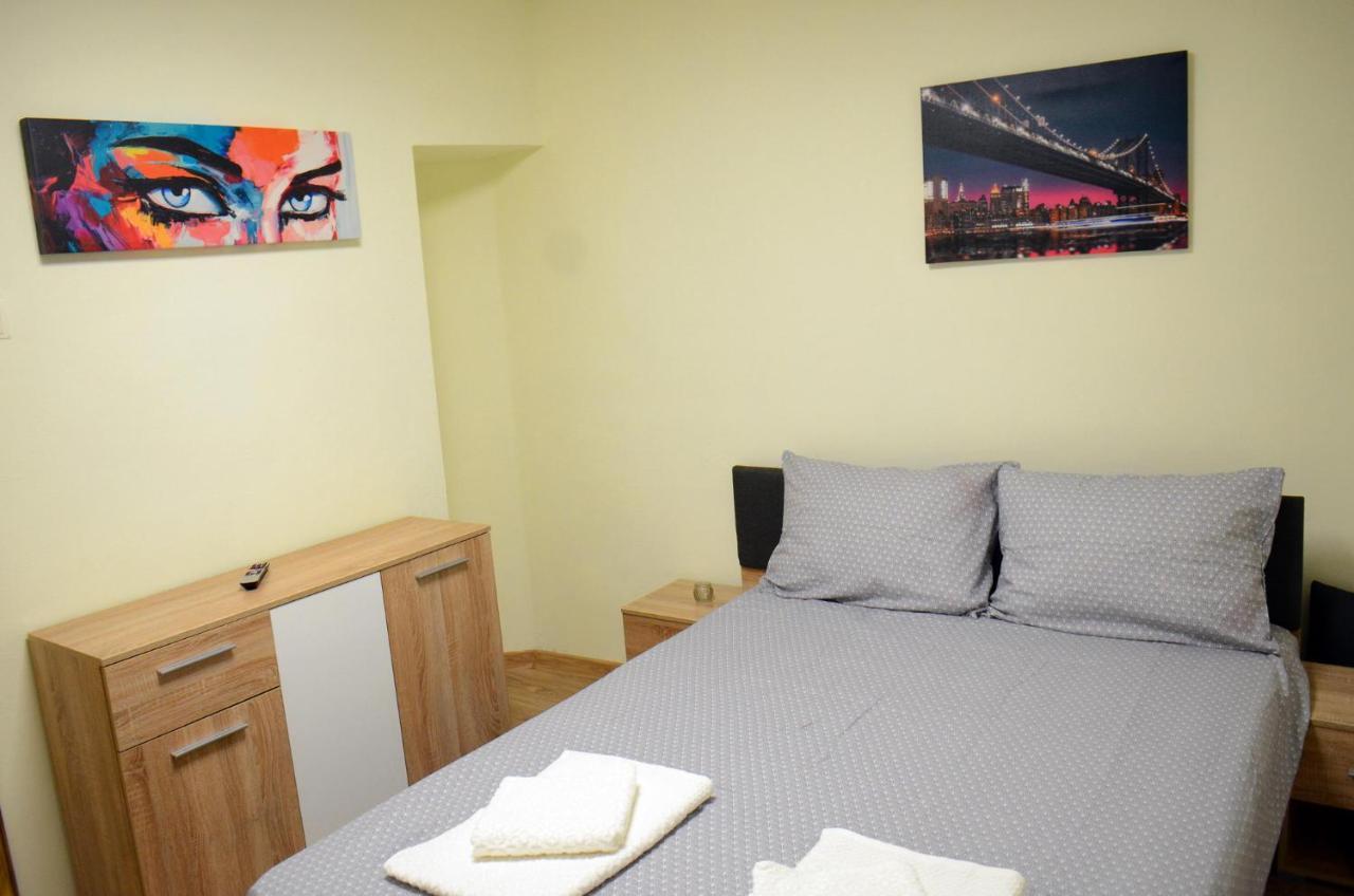 Private Apartment In The City Centre. Gran Varadino Esterno foto